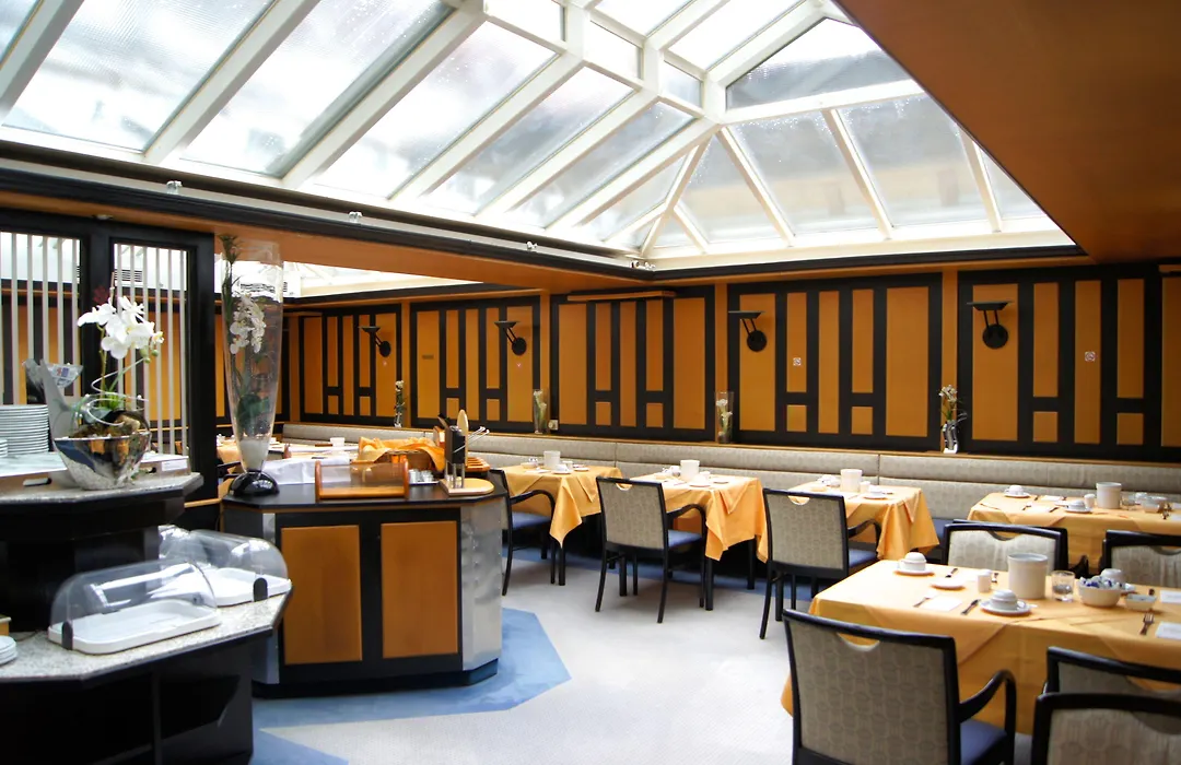 Avenue Hotel-1